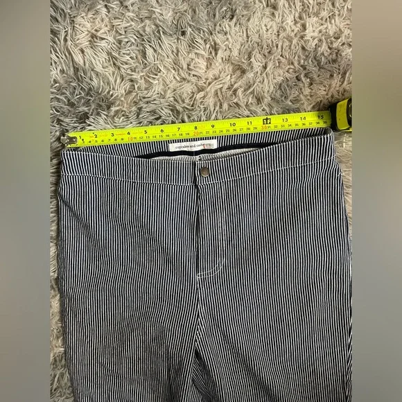 Cupcakes and Cashmere Navy White Pinstripe Skinny Jeans Raw Hem Women’s Size - Picture 5 of 6